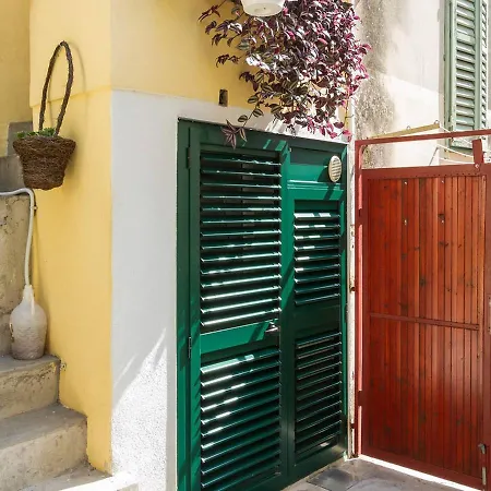 Maison d'hôtes Varos 3*