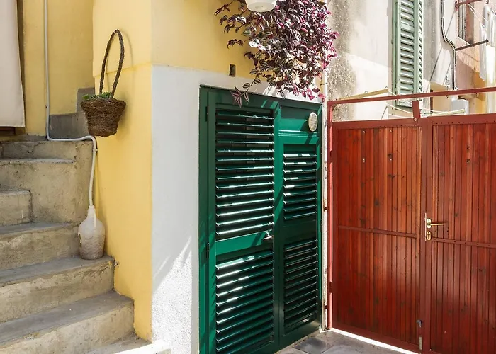 Гостьовий будинок Varos 3*