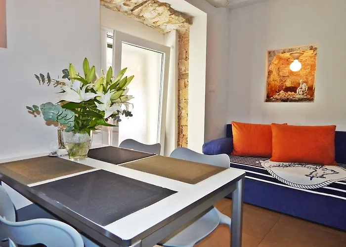 Гостьовий будинок Varos